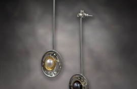 E.AR.19002 Louvre Earrings Round 02