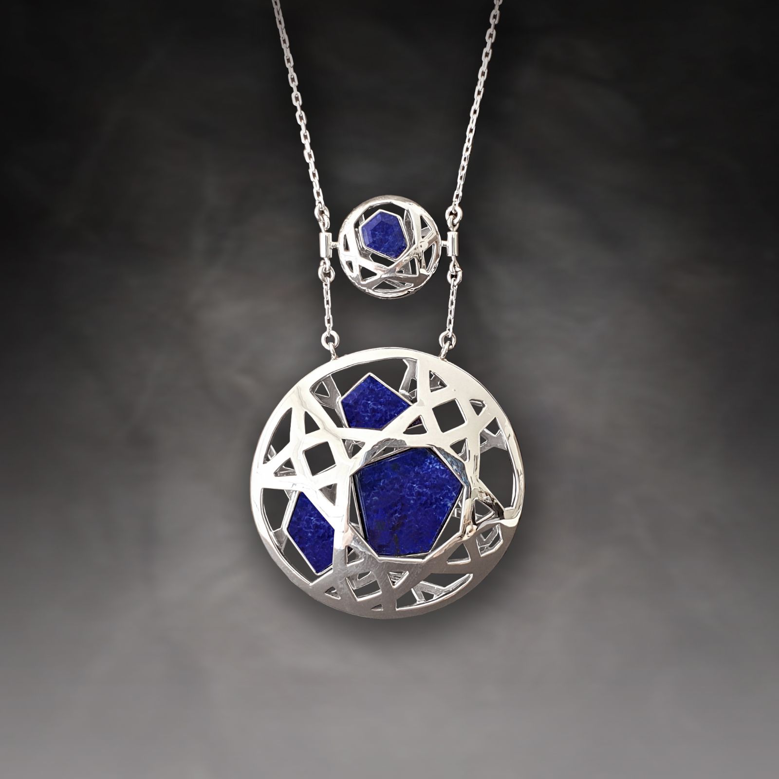N.AR.19001 Louvre Necklace Round