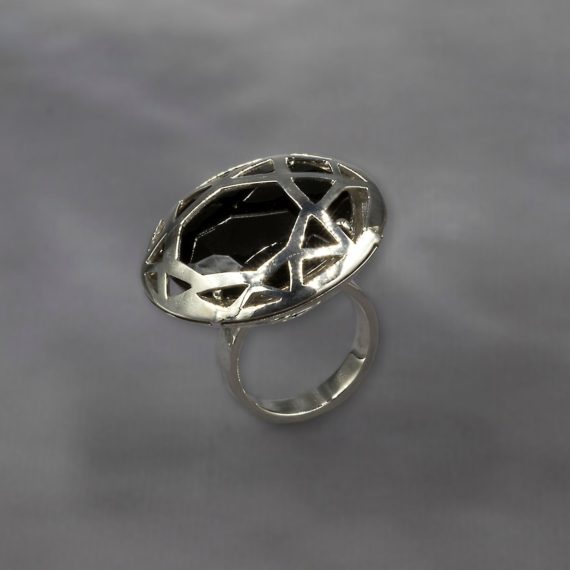 R.AR.19001 Louvre Ring Onyx