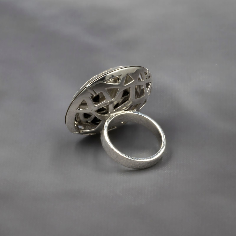 R.AR.19001 Louvre Ring Onyx IMG_3680