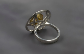 R.AR.19002 Louvre Ring Round Black Pearl IMG_3630