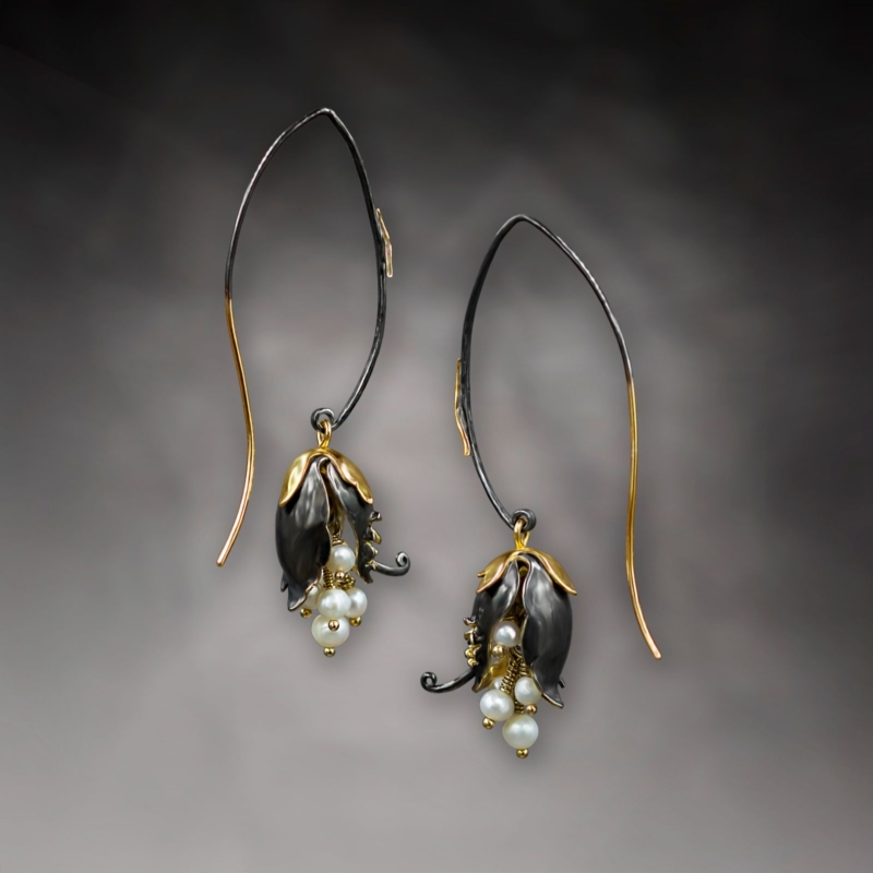 002 Snapdragon Earrings Pearl White