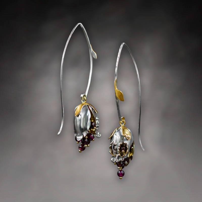 E.WN.19011_SnapDragon Earrings Garnet (3)