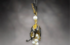 N.WN.19008_SnapDragon Pendant Pearl (2)