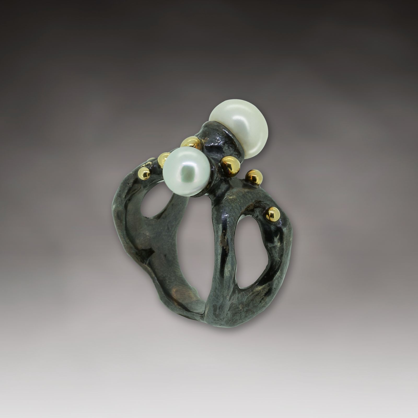 Mihaela Ring